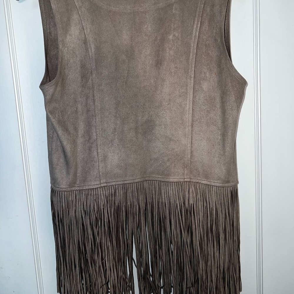 ✨SOLITAIRE BY RAVI KHOSLA ANTHROPOLOGIETAN FAUX SUEDE FRINGE VEST BOHO L… - Picture 3 of 11